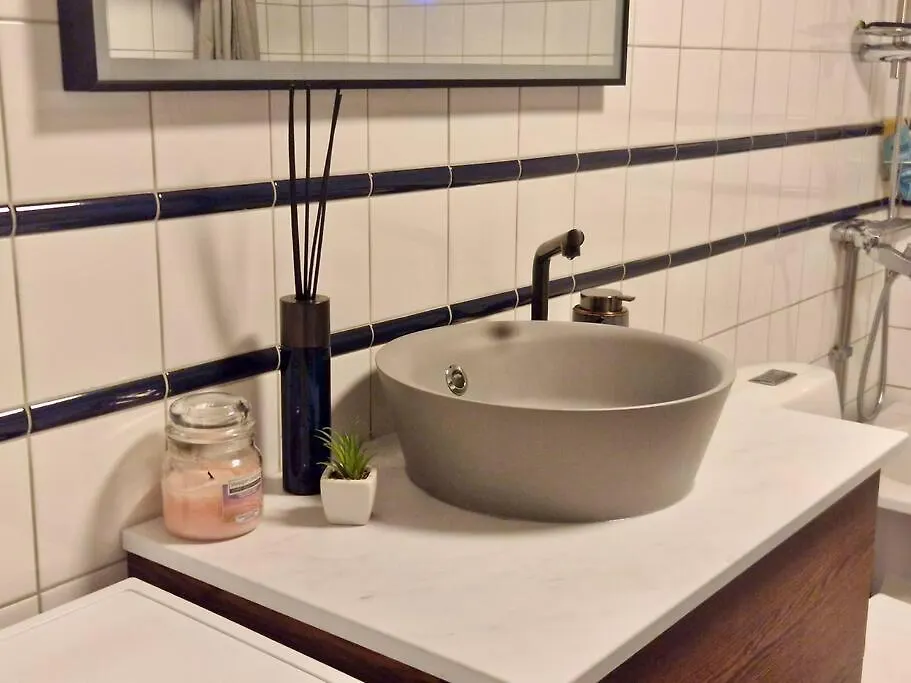 ستوكهولم 2 Bedrooms & Jacuzzi Apartment! شقة